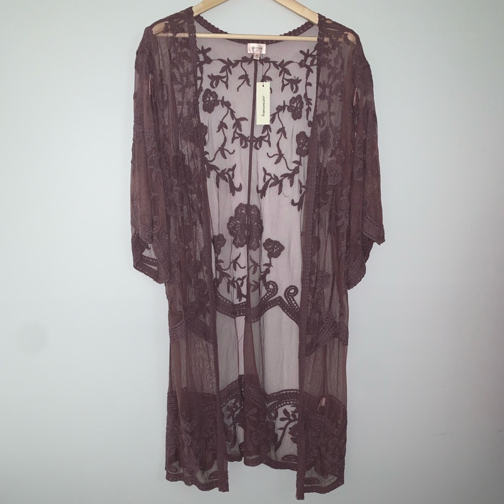 Francesca’s embroidery mesh kimono